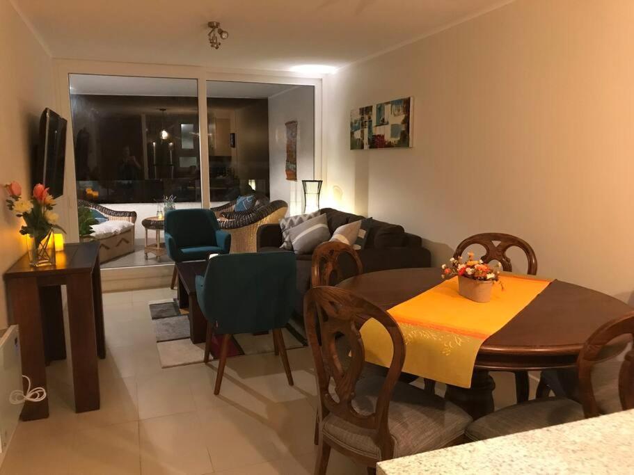 Apartamento Sobre Linea De Playa, Maravillosa Vista Al Mar 2b/2b-wifi-tv70'netf- Estacionamiento Propio