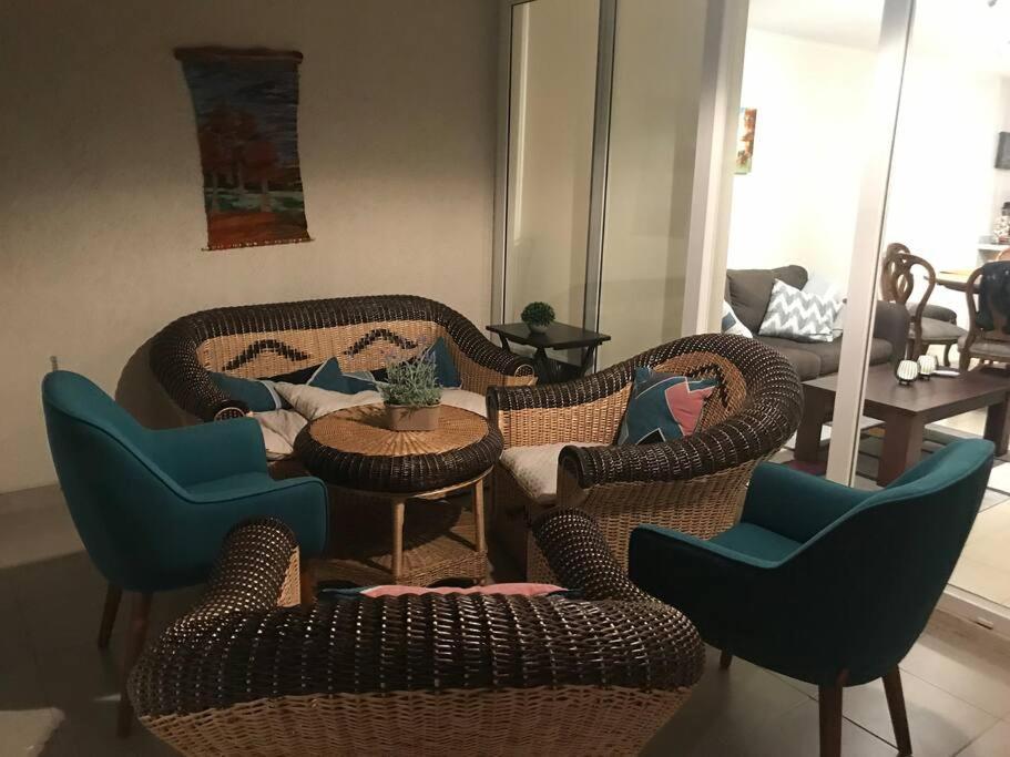 Sobre Linea De Playa, Maravillosa Vista Al Mar 2b/2b-wifi-tv70'netf- Estacionamiento Propio